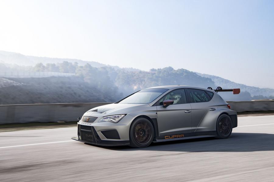  Cupra Leon TCR 2018 года  (фото 2 из 15)